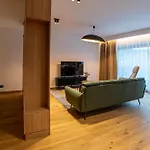 Cuza 16 - Premium Hotel Brasov
