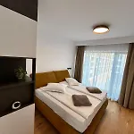 Cuza 16 - Premium ブラショフ