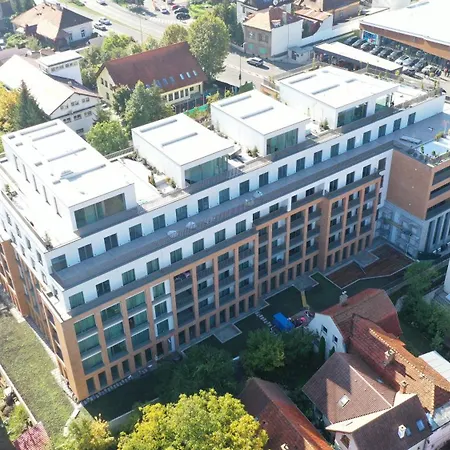 Cuza 16 - Premium Hotell Braşov