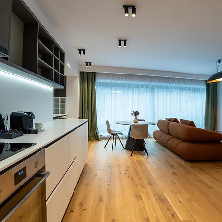 Hotel Cuza 16 - Premium *