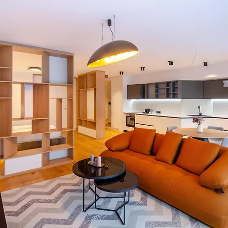Cuza 16 - Premium Hotel Brasov