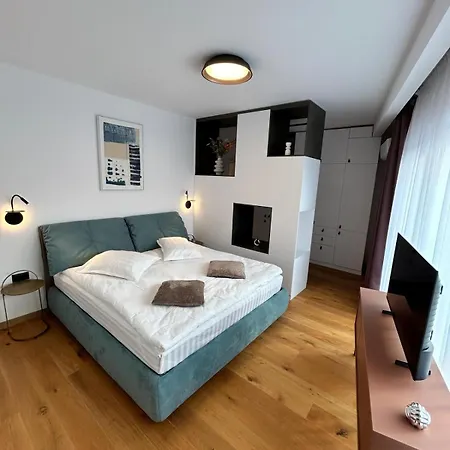 Hotel Cuza 16 - Premium *