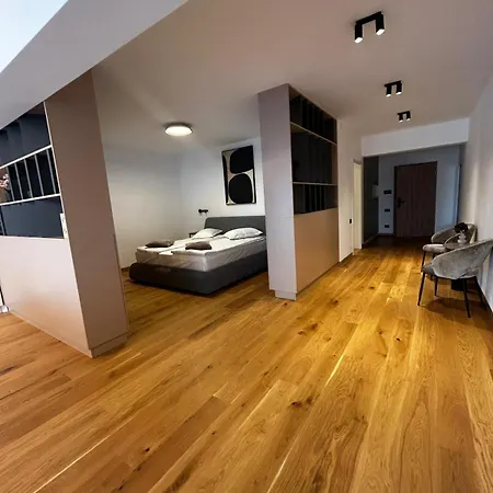 Cuza 16 - Premium Hotel Brasov