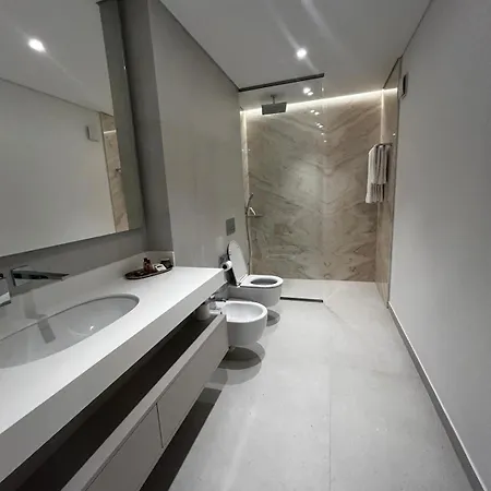 Hotel Cuza 16 - Premium Brasov