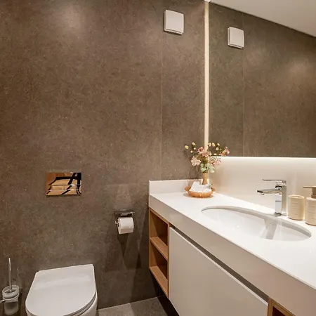 Cuza 16 - Premium Hotel