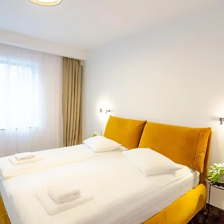 Cuza 16 - Premium Hotel *