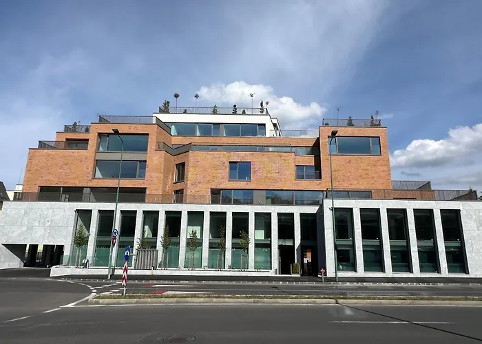 Готель Cuza 16 - Premium