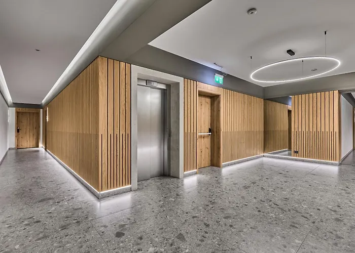 Готель Cuza 16 - Premium *