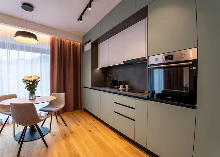 Cuza 16 - Premium Hotel