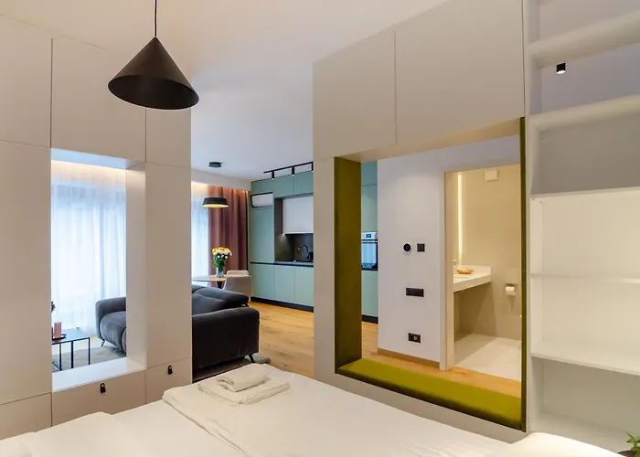 Cuza 16 - Premium Hotel *