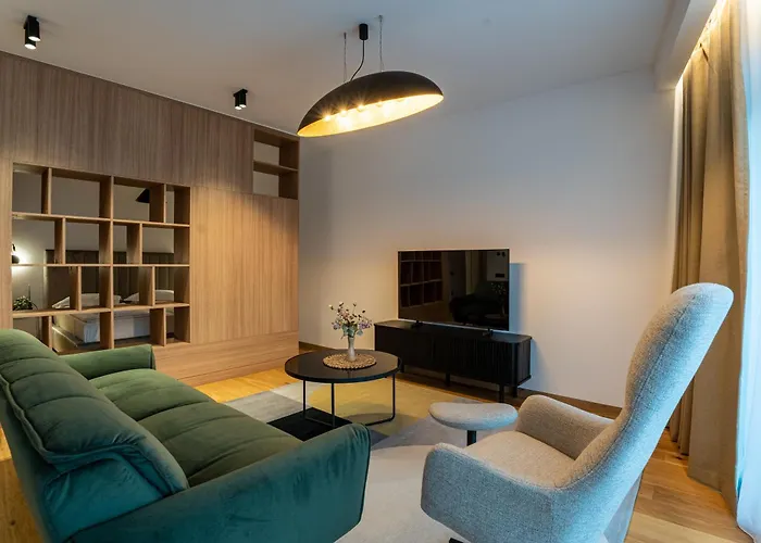 Cuza 16 - Premium Hotel *