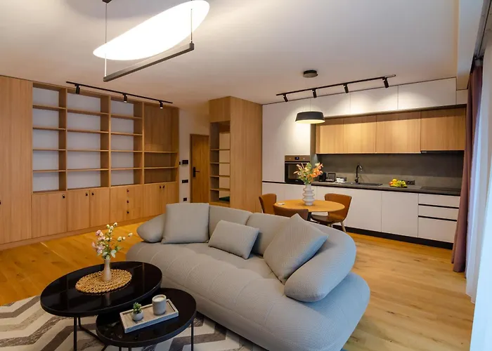 Cuza 16 - Premium Hotel *