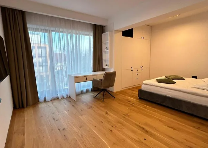 Cuza 16 - Premium Hotel *